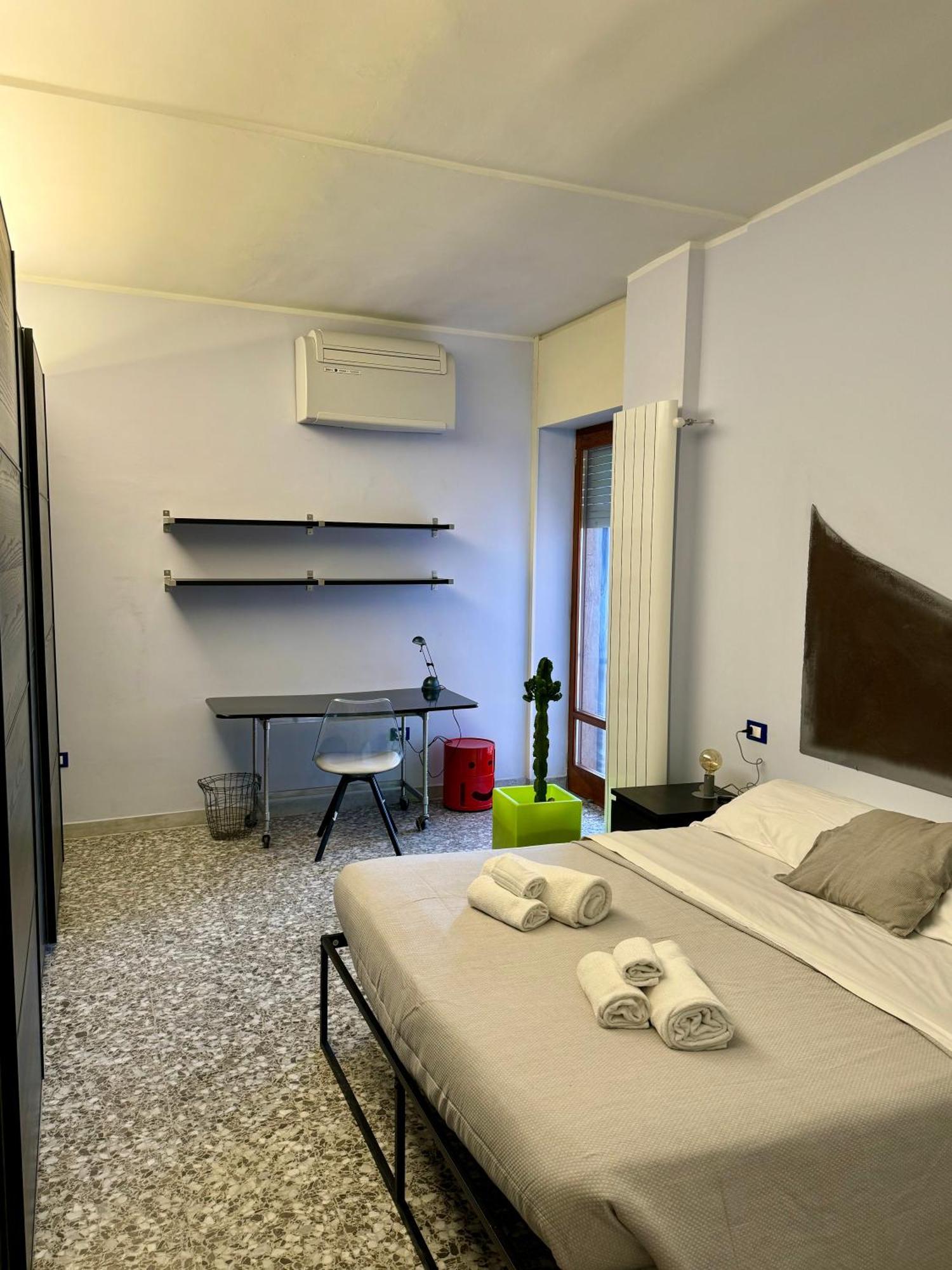 4 Balconi House- Appartamento Moderno A Лечче Екстер'єр фото